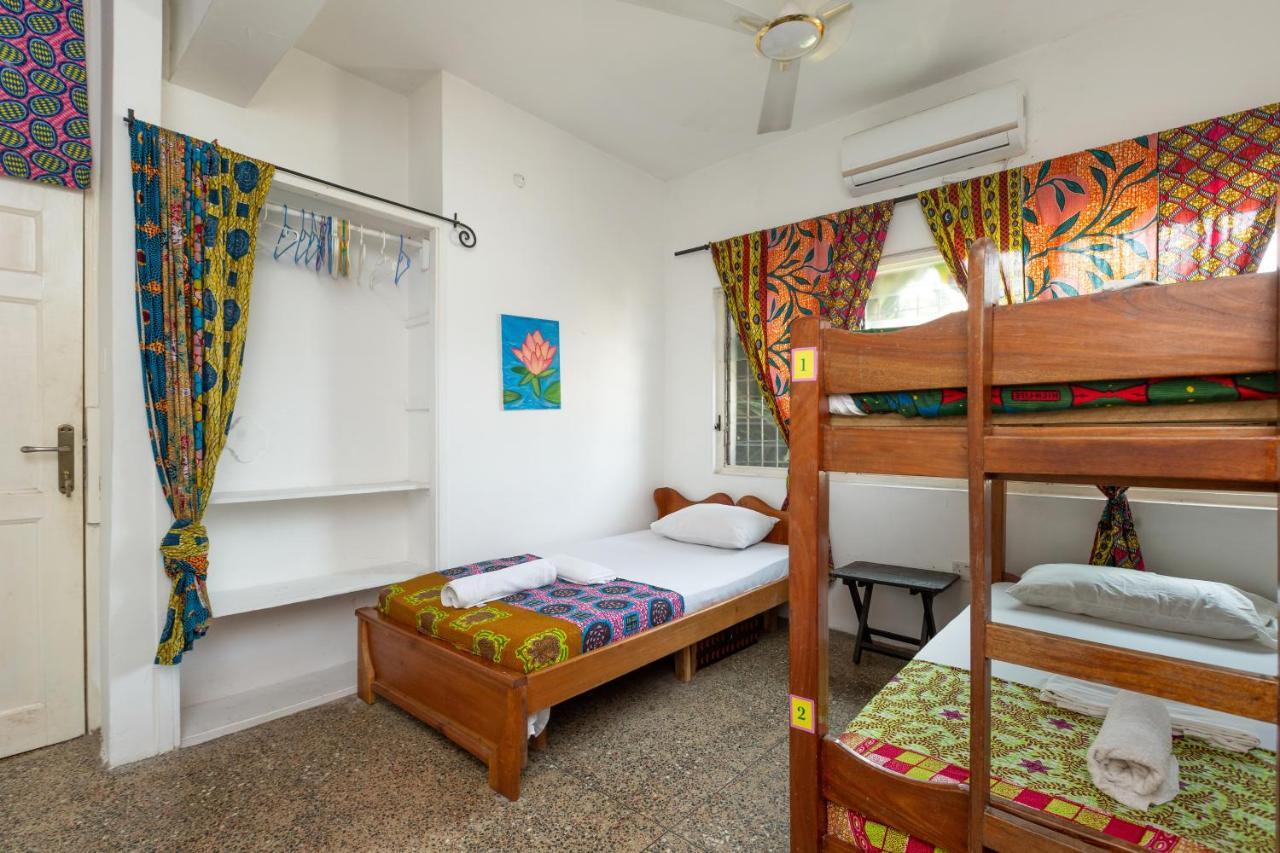 Agoo Hostel (Adults Only) 아크라 외부 사진